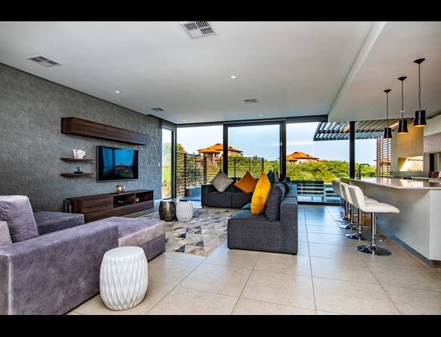 4 BEDROOM TOWNHOUSE TO LET IN ZIMBALI ESTATE